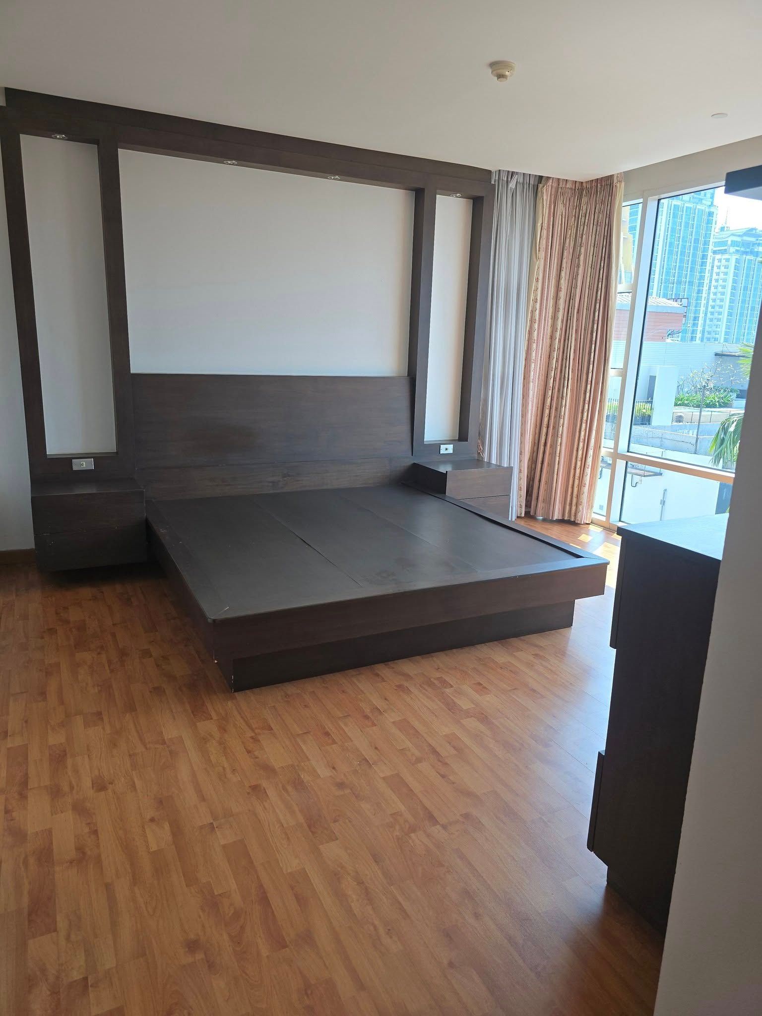 3 卧室 公寓 出售 在  - Image 4