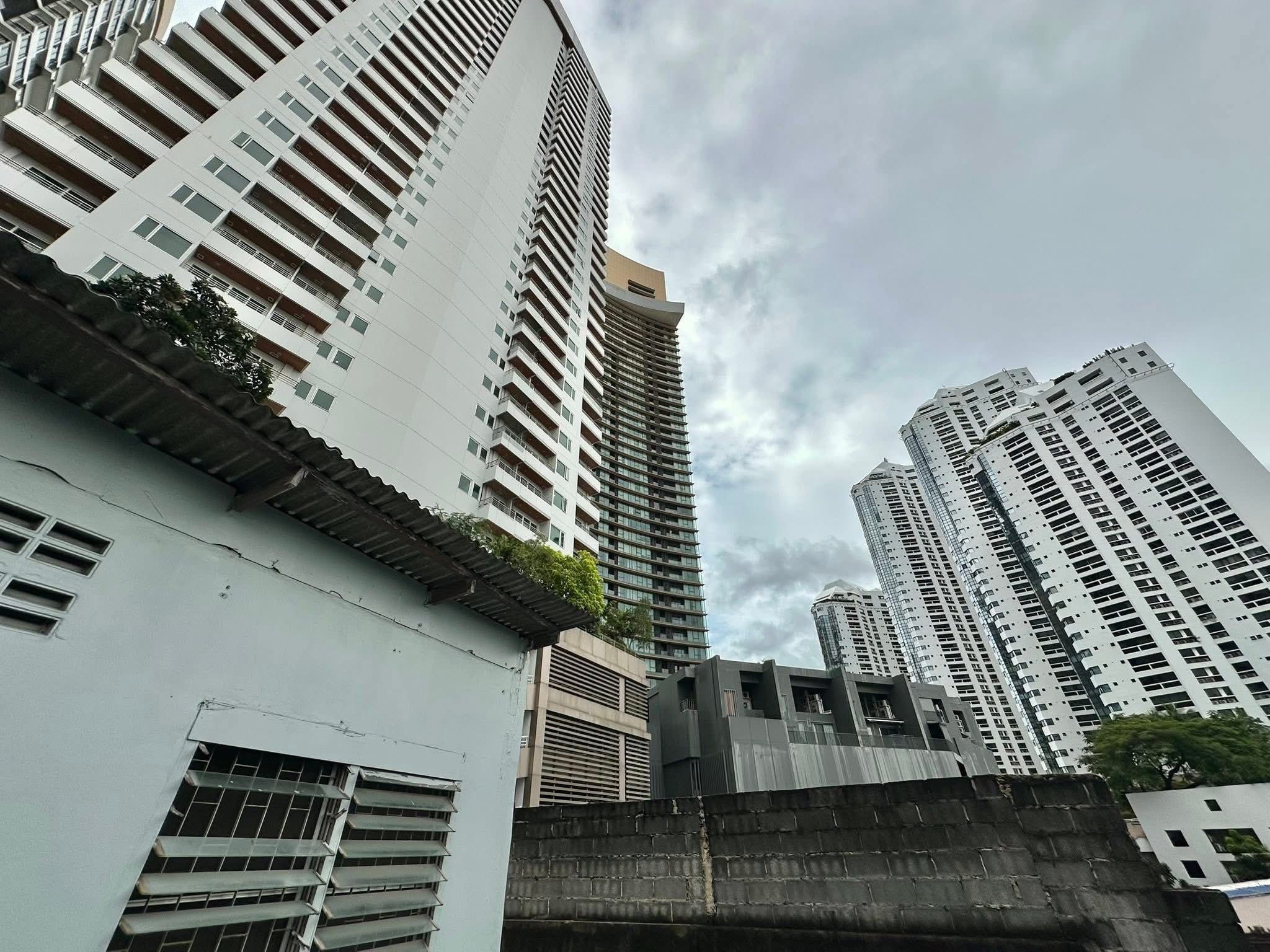 4 卧室 联排别墅 出租 在  - Image 6