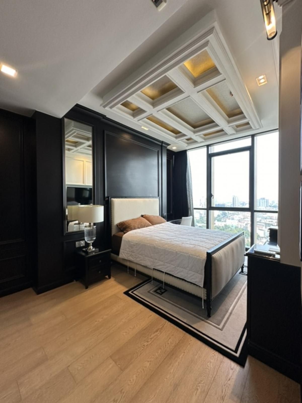 The Monument Thong Lo - Image 30