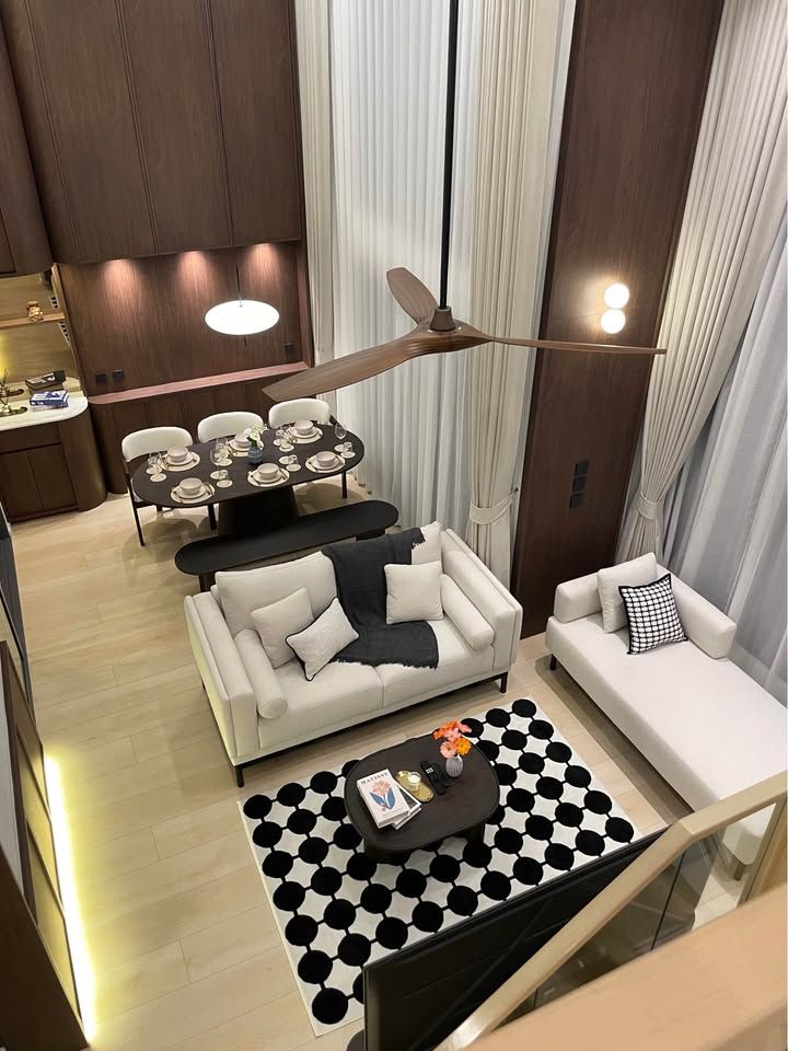 Life Rama 4 - Asoke - Image 1