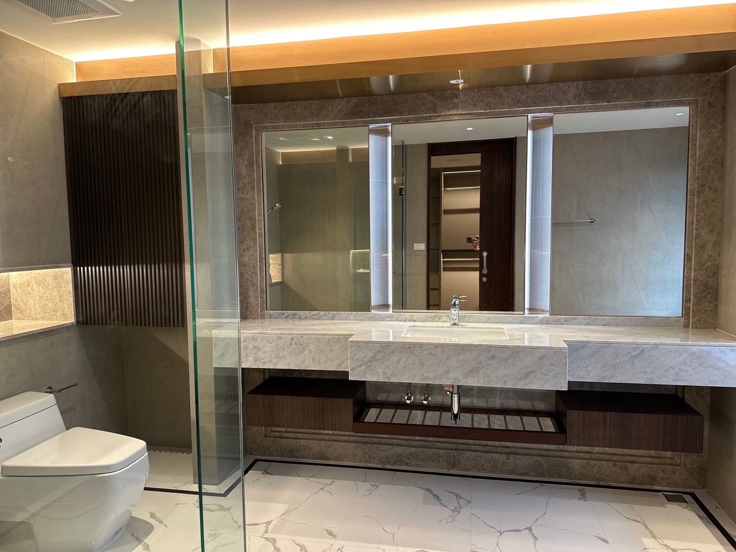 Ploenchit Terrace - Image 8