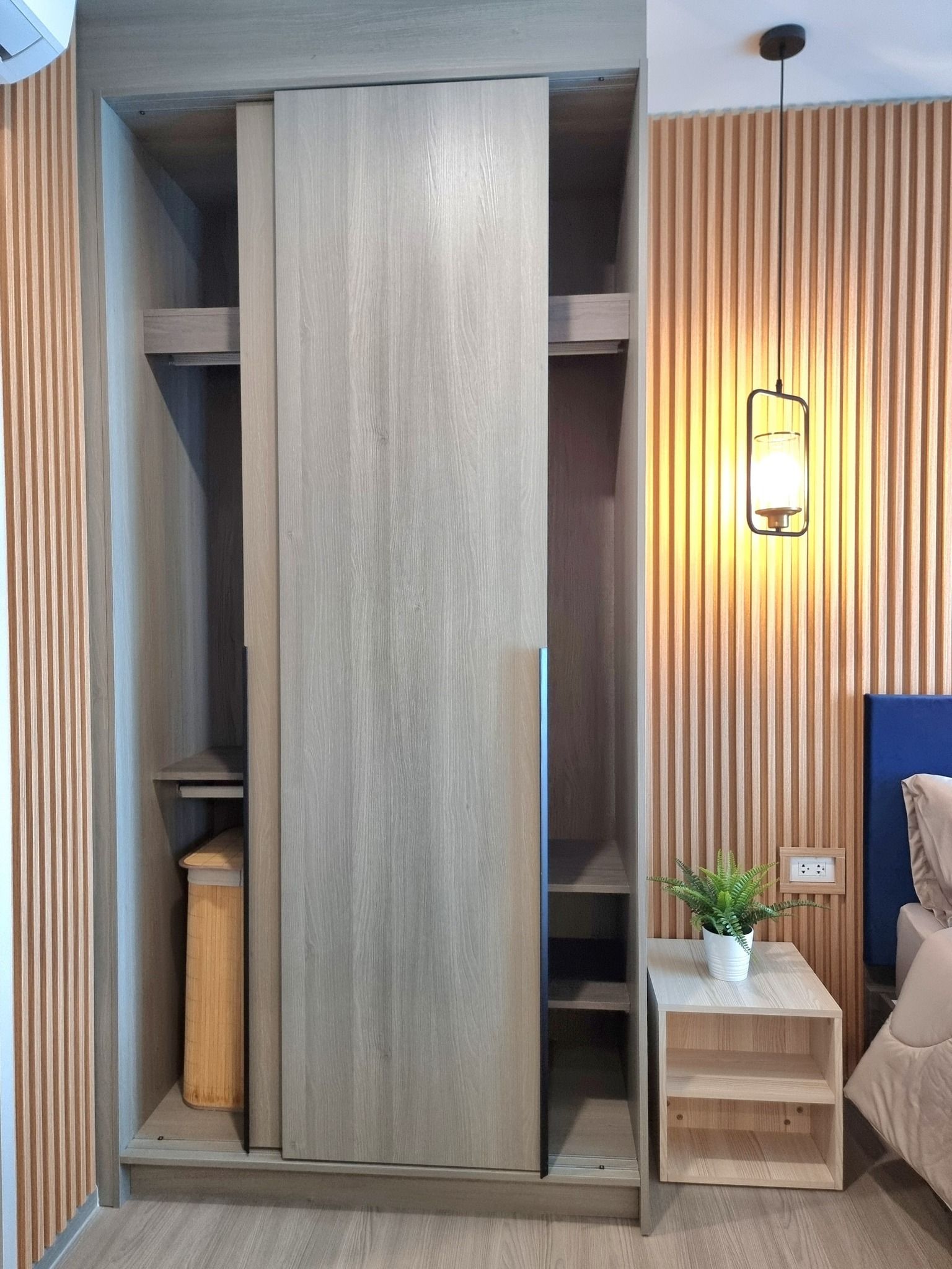 1 卧室 公寓 出租 在  - Image 7