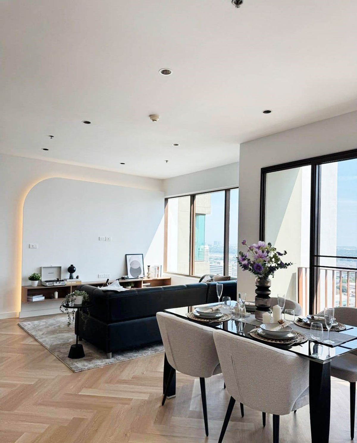 ดิ เอ็มโพริโอ เพลส - Image 3