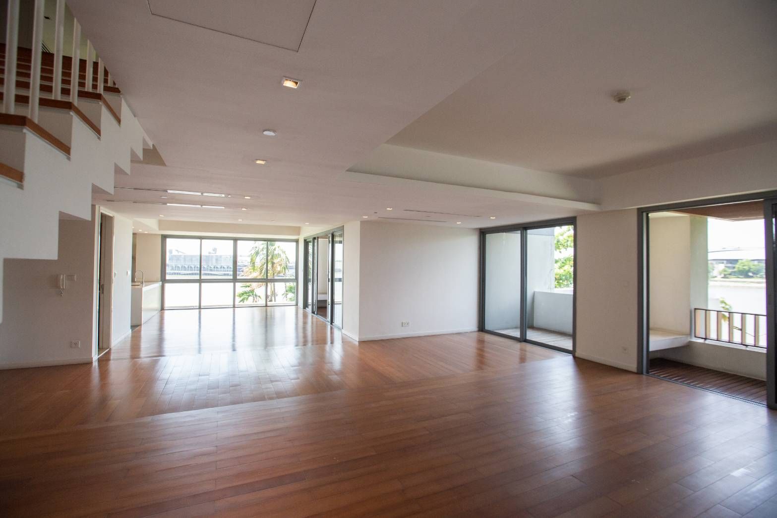 The Pano Rama 3 - Image 1