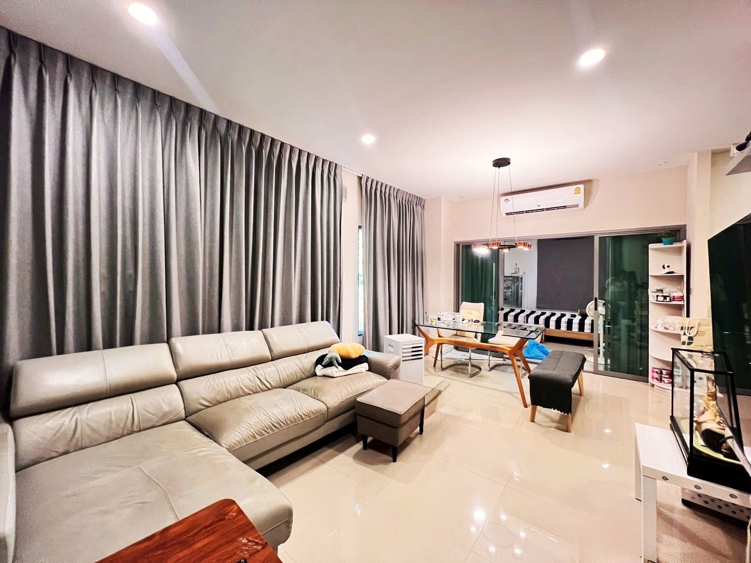 uploads/3efcf3ff-14c0-49cd-a97d-c18a86e0c28f/951e8d1e-9da1-40ba-800b-2456d2196b48