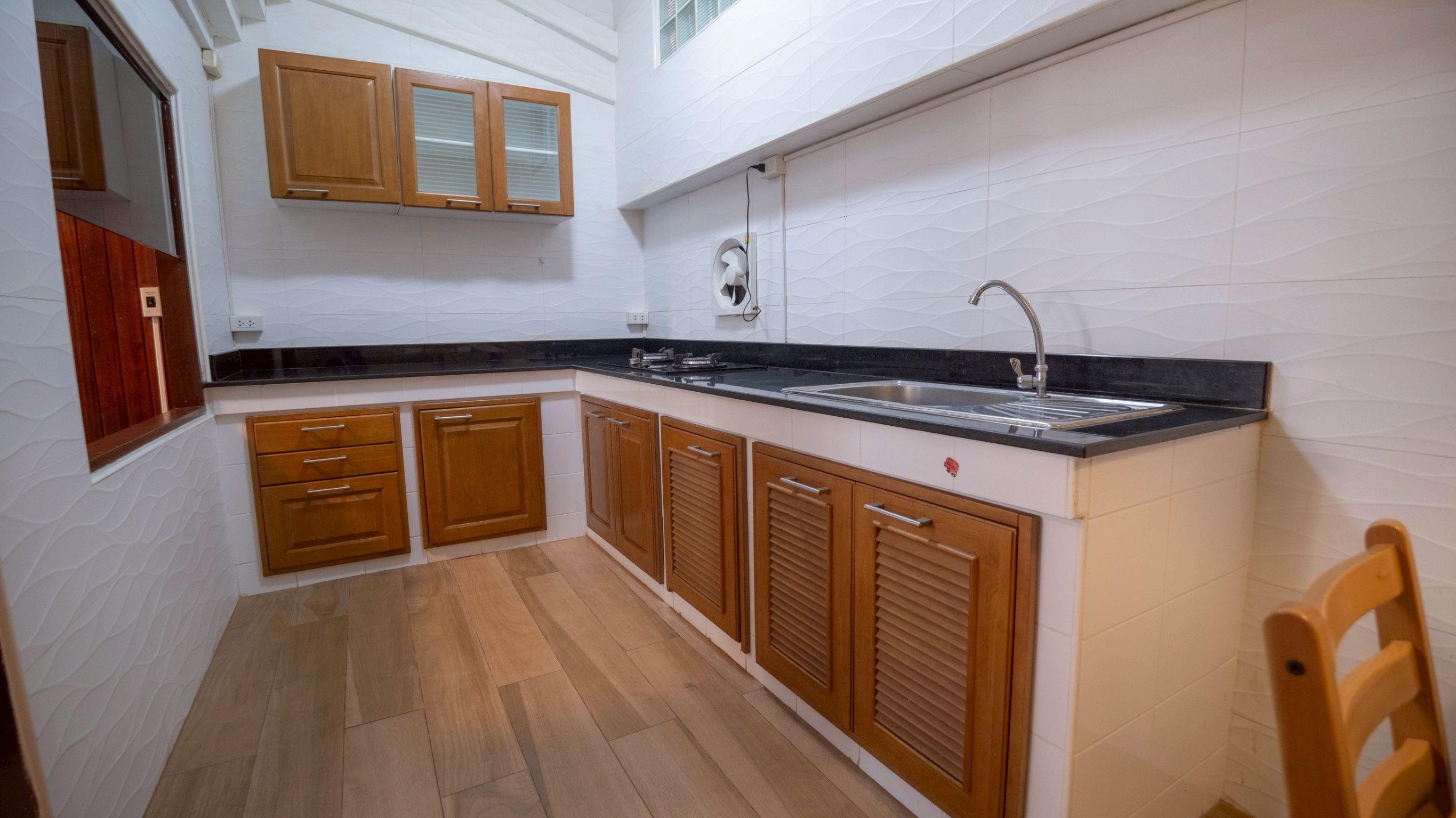 5 卧室 联排别墅 出租 在  - Image 6