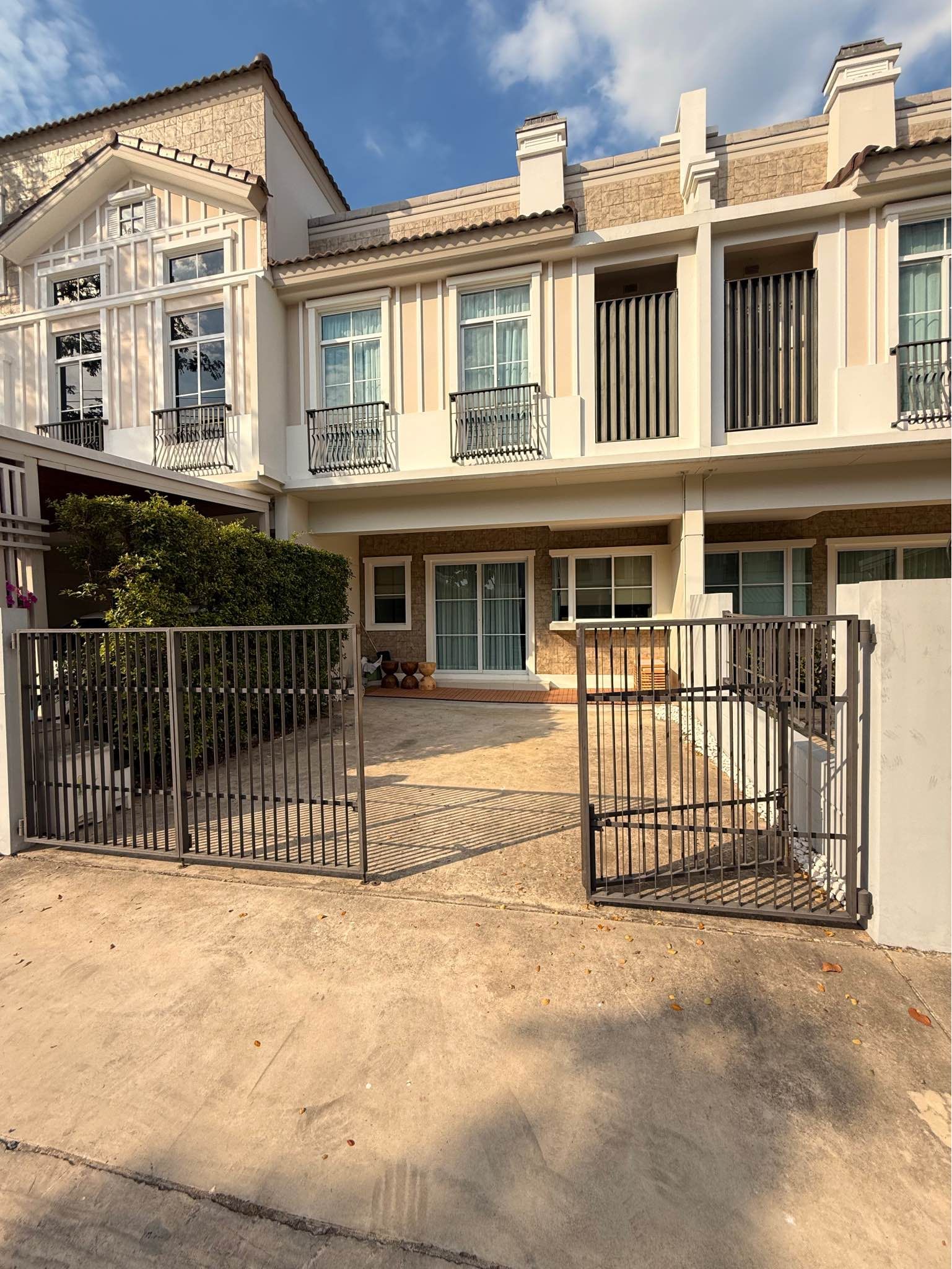 Indy Bangna-Ramkhamhaeng 2 - Image 1