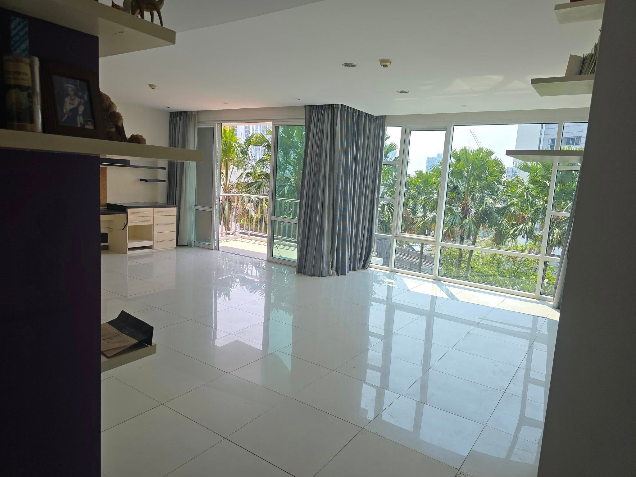 3 卧室 公寓 出售 在  - Image 2