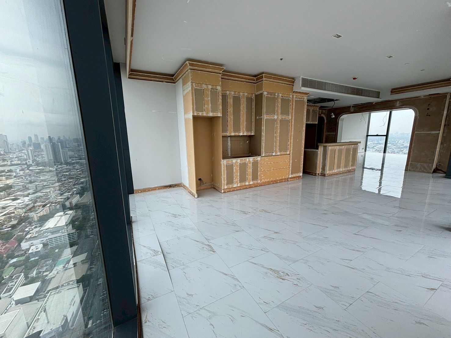 4 卧室 公寓 出售 在  - Image 10