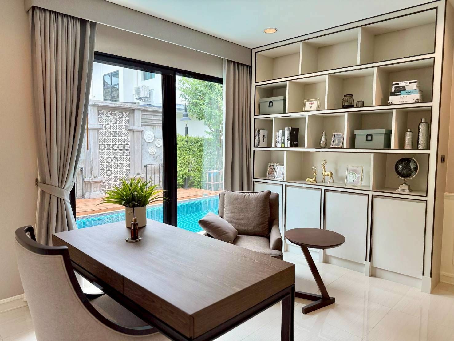 Blue Lagoon 2 - Image 20