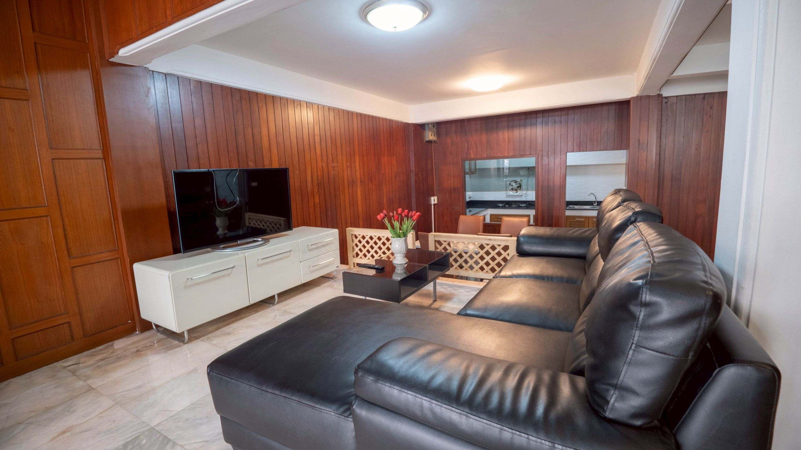 5 卧室 联排别墅 出租 在  - Image 3