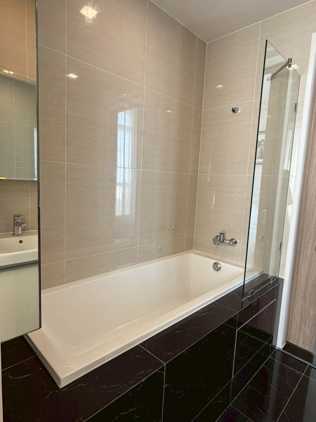 uploads/3efcf3ff-14c0-49cd-a97d-c18a86e0c28f/9f0585db-9039-4080-8d9e-f404d50b1bfd