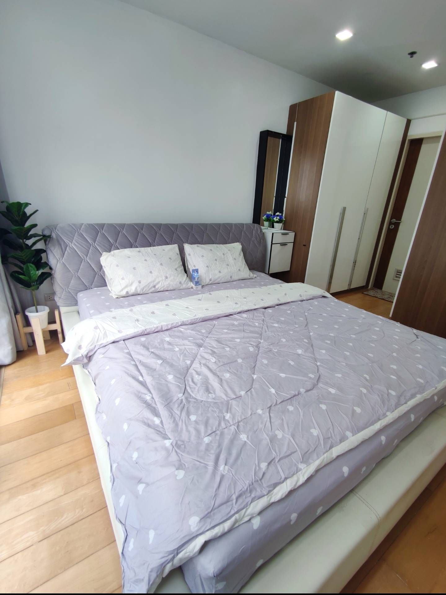 2 Bedroom Condo For Rent in Maha Phruettharam, Bang Rak, Bangkok - Image 12