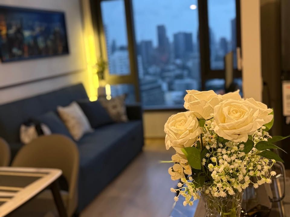 Life Rama 4 - Asoke - Image 18