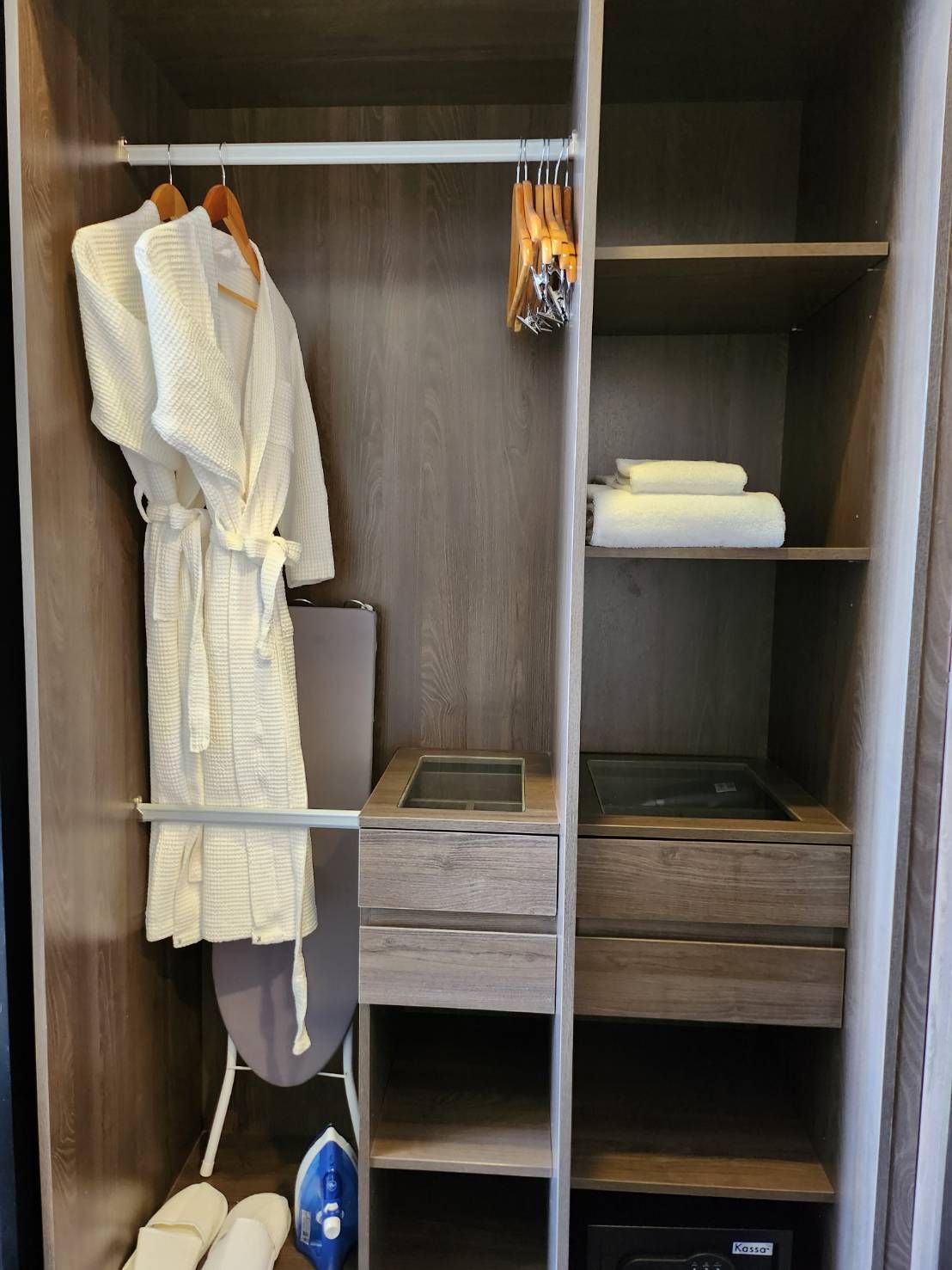 uploads/3efcf3ff-14c0-49cd-a97d-c18a86e0c28f/a2a37f38-56e5-4e6a-8382-ecd405f87328