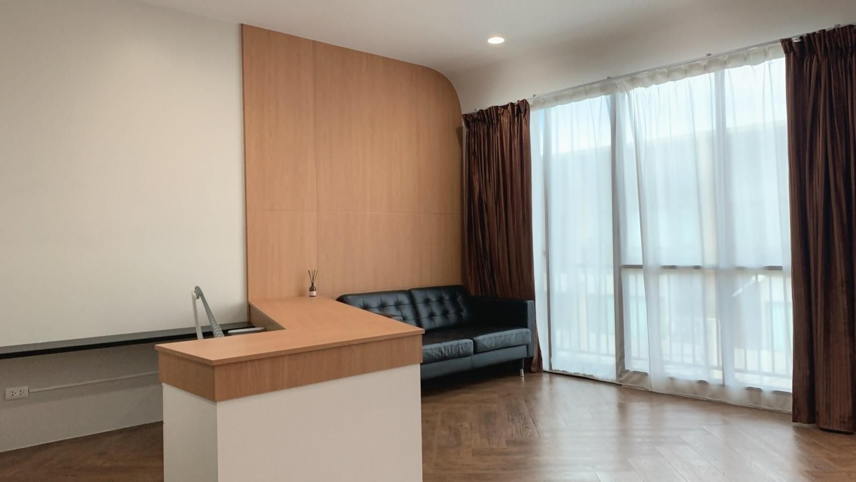 3 卧室 联排别墅 出售 在  - Image 2