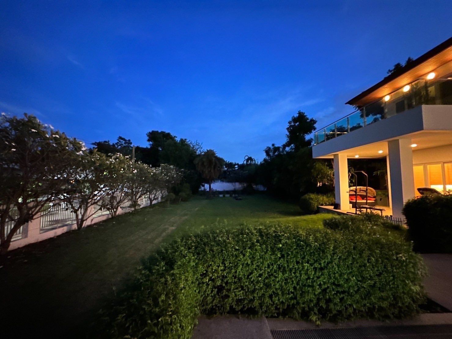 7 卧室 独立房屋 出租 在  - Image 8