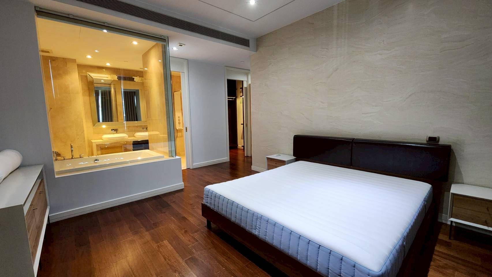 uploads/3efcf3ff-14c0-49cd-a97d-c18a86e0c28f/a876f26b-a9a4-4014-83d9-22b596e46ed1