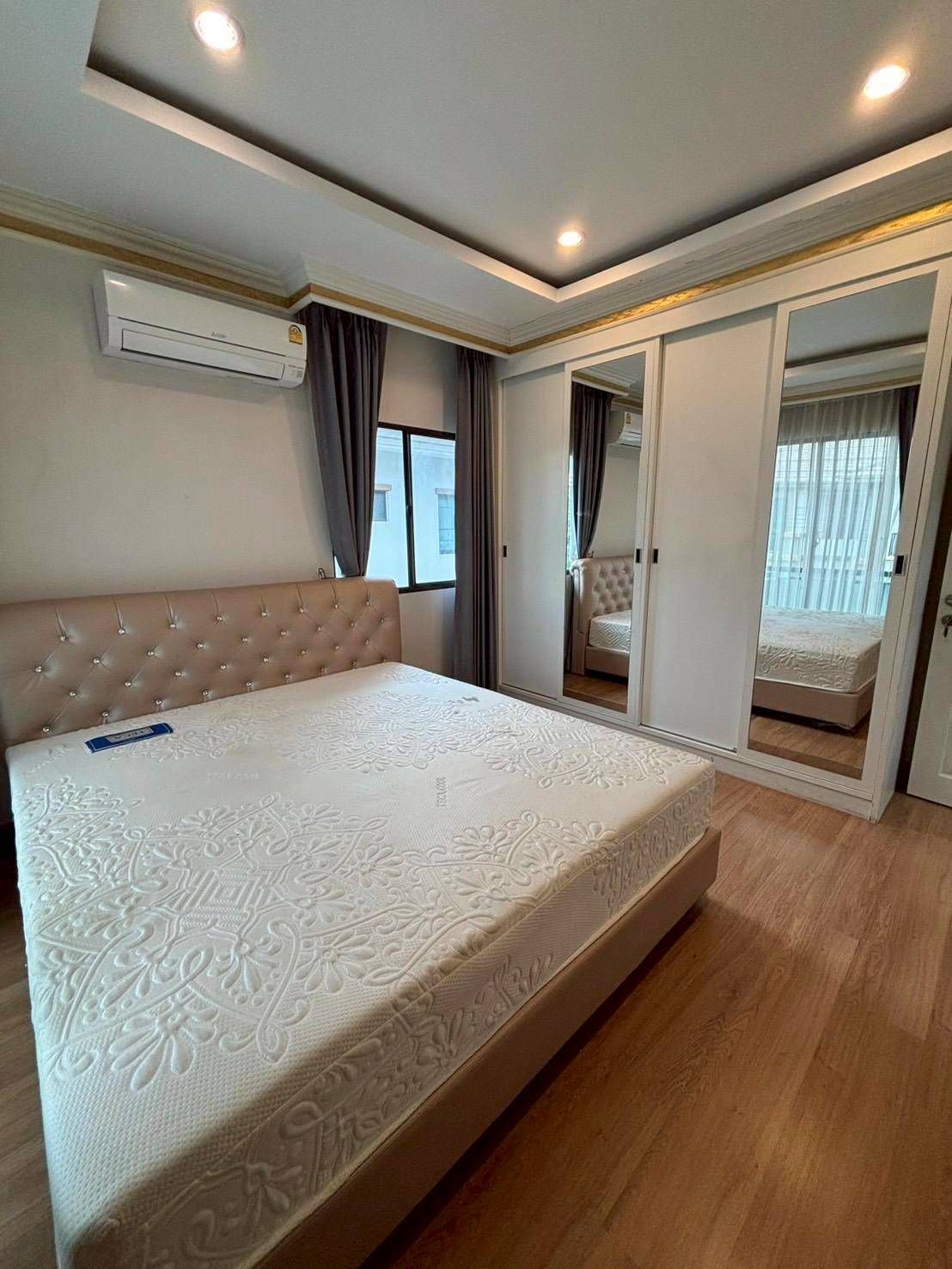 4 卧室 独立房屋 出租 在  - Image 12