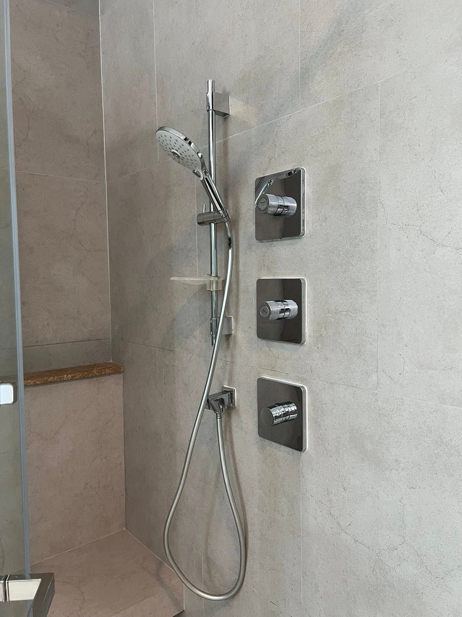 uploads/3efcf3ff-14c0-49cd-a97d-c18a86e0c28f/af2abcb3-1c7b-4b93-b27e-e0aede105523