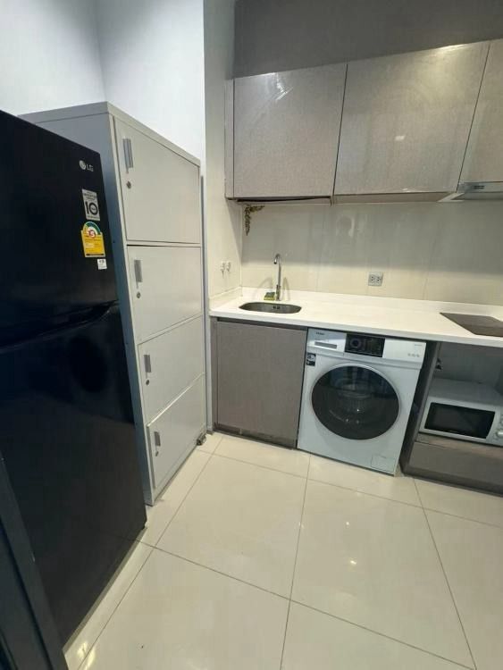 Life Asoke - Rama 9 - Image 4