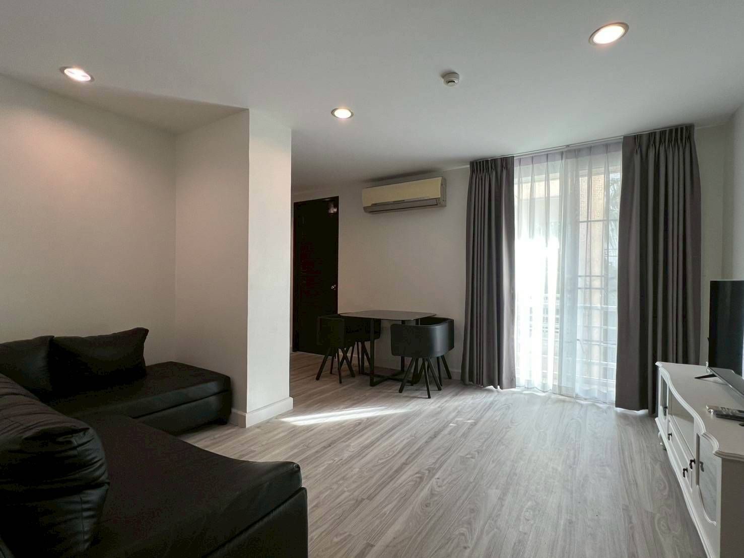 uploads/3efcf3ff-14c0-49cd-a97d-c18a86e0c28f/b281d5f1-d34c-47d9-8b16-c2a10d61dbf3