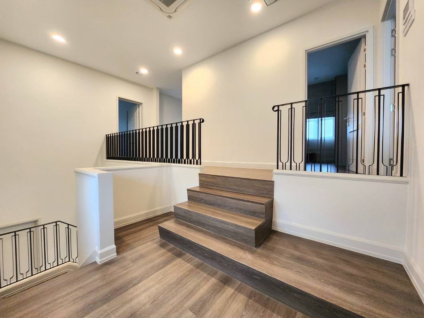 Nantawan Rama 9 - Krungthepkreetha - Image 17