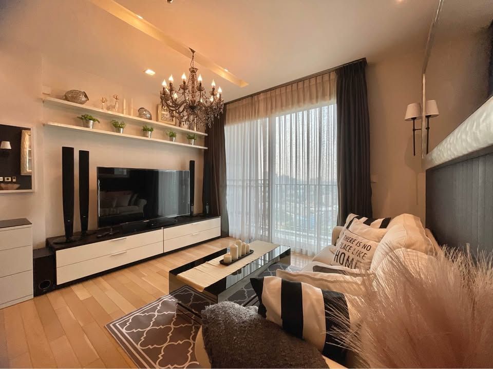 Siri at Sukhumvit - Image 2