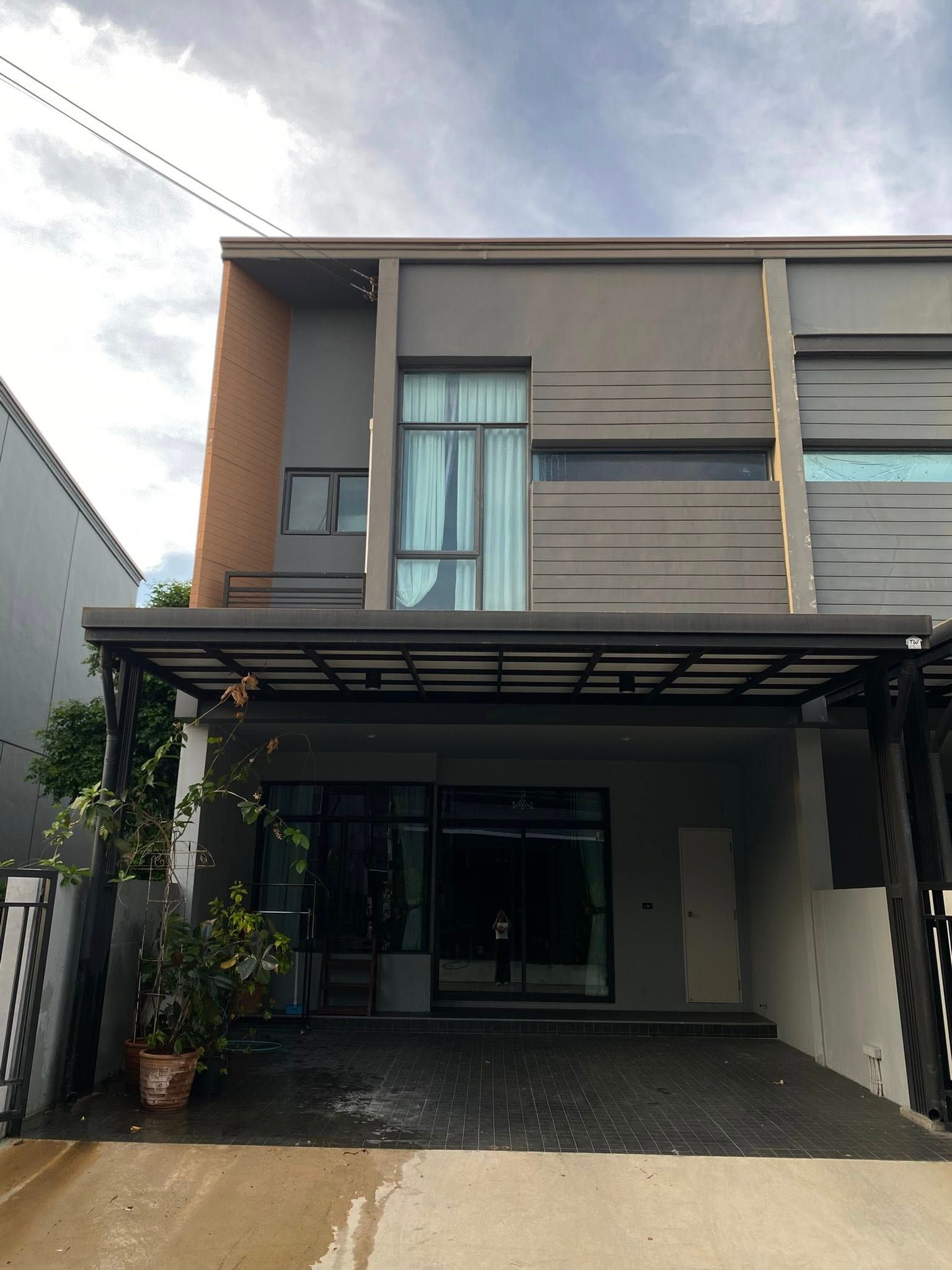 2 卧室 联排别墅 出租 在  - Image 1