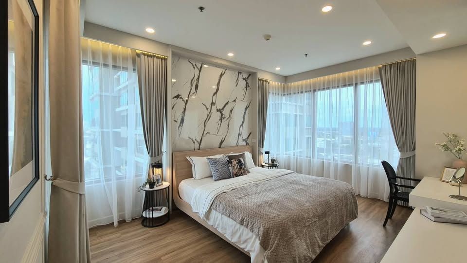 The Emporio Place - Image 5