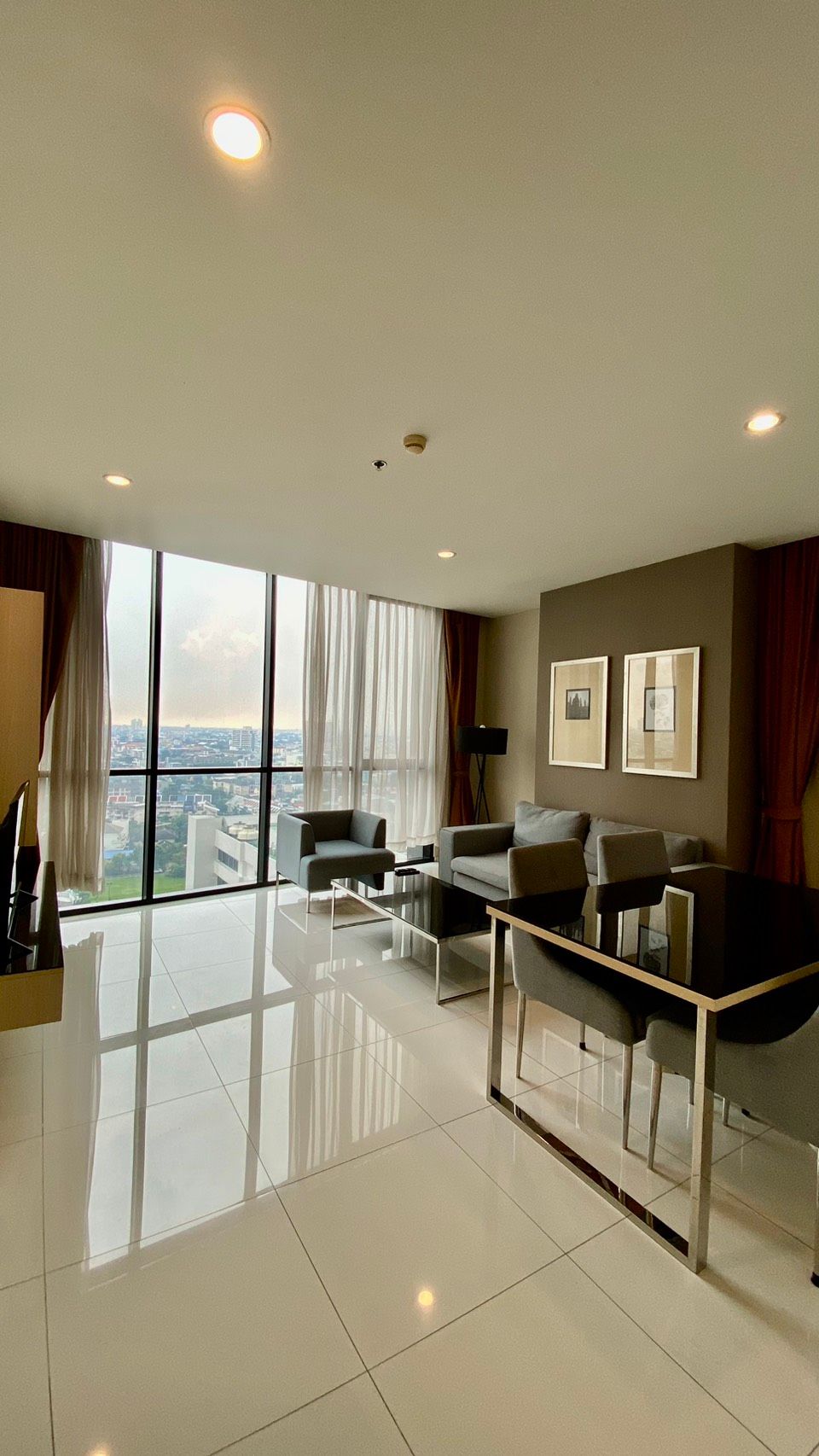 2 卧室 公寓 出售 在  - Image 2