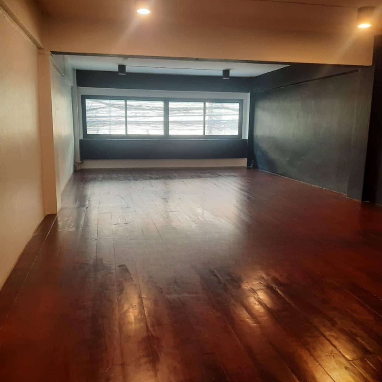  Building For Rent in Rong Mueang, Pathum Wan, Bangkok - Image 9