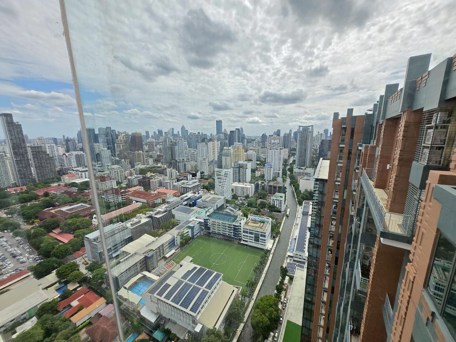 Villa Asoke Condominium - Image 11