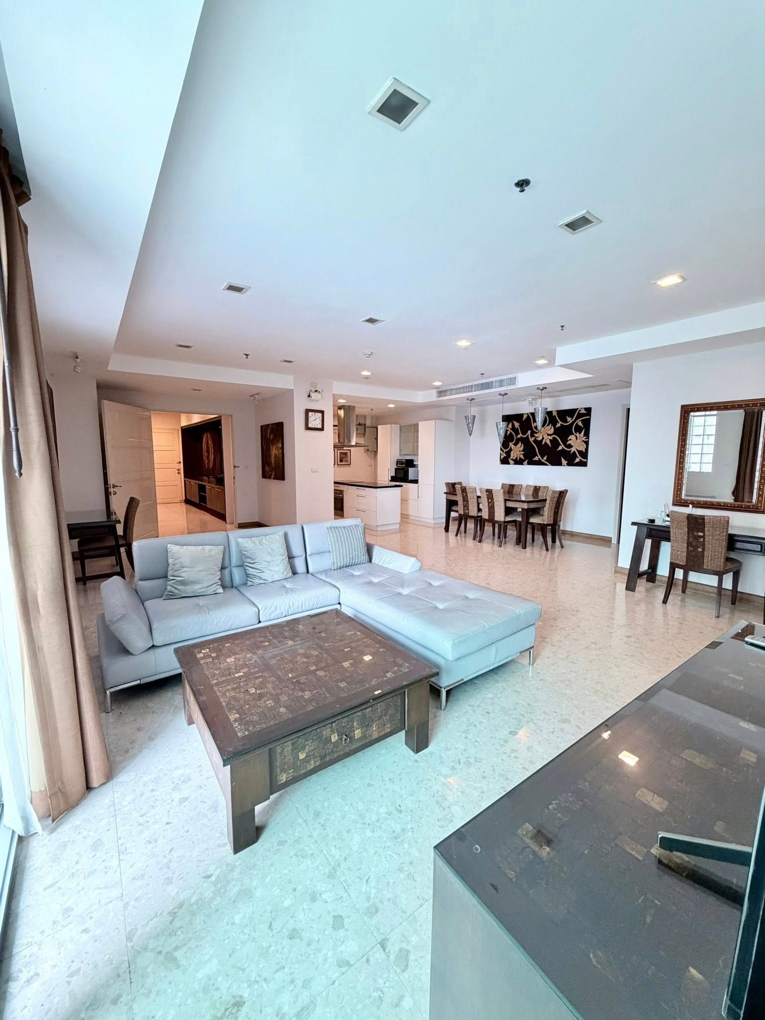 Nusasiri Grand Condominium - Image 1