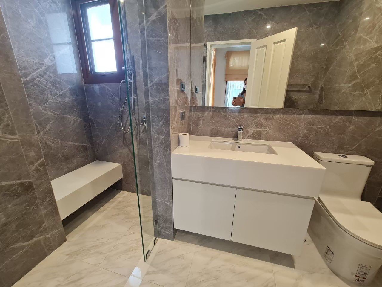 Narasiri Phatthanakan-Srinakarin - Image 10