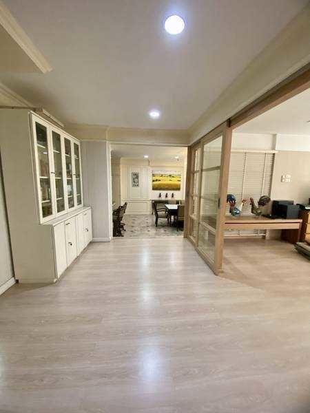5 Bedroom House For Sale in Samrong Nuea, Mueang Samut Prakan, Samut Prakan - Image 12