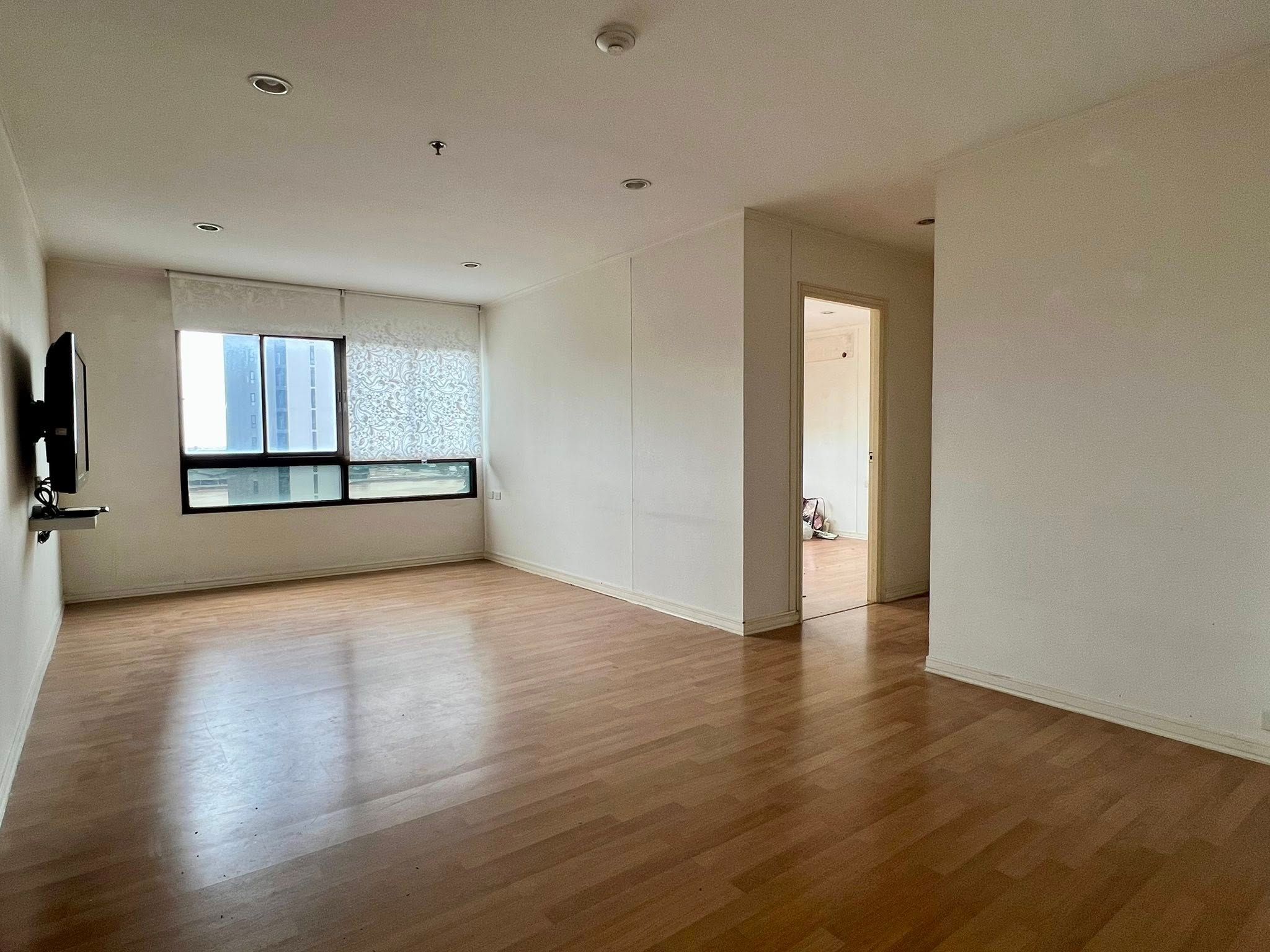 2 卧室 公寓 出售 在  - Image 2