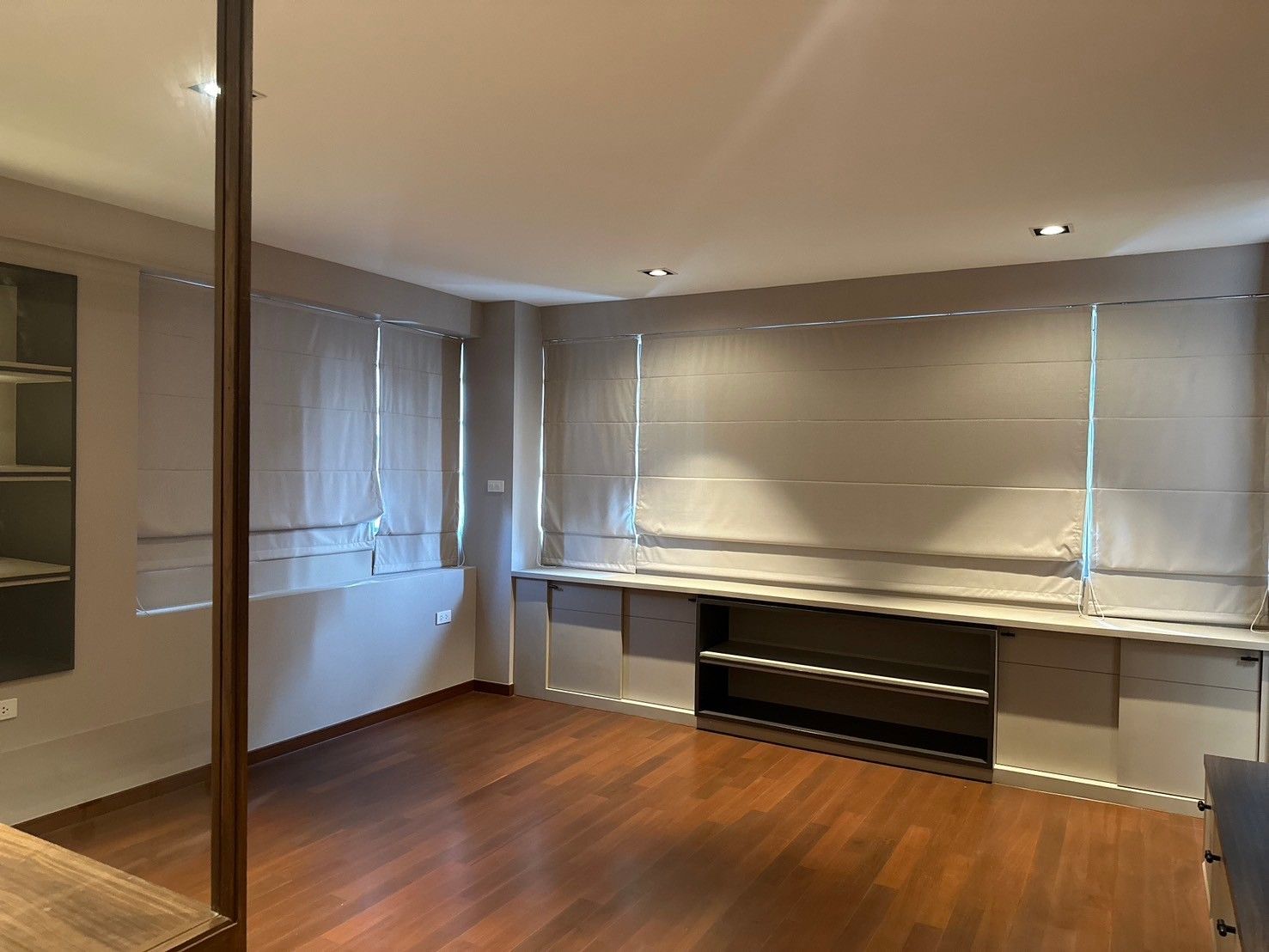 Ploenchit Terrace - Image 14