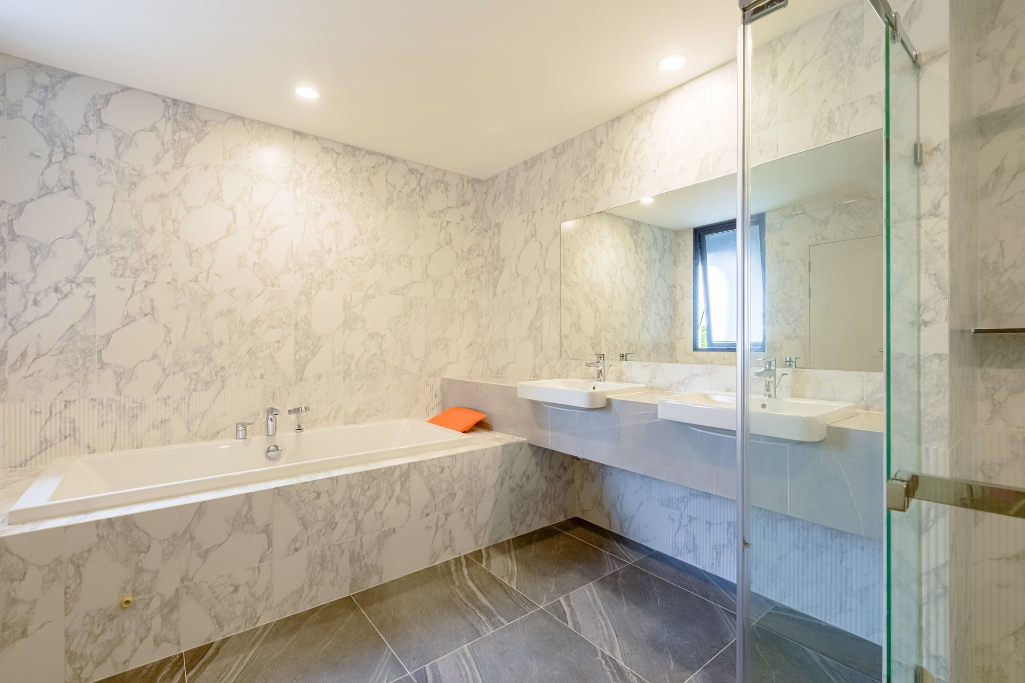 uploads/3efcf3ff-14c0-49cd-a97d-c18a86e0c28f/c6c0f299-b6a1-46bc-b5cc-e3d8ee663085