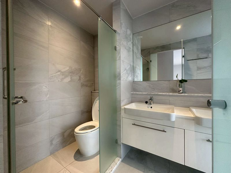 ริทึ่ม เอกมัย - Image 6