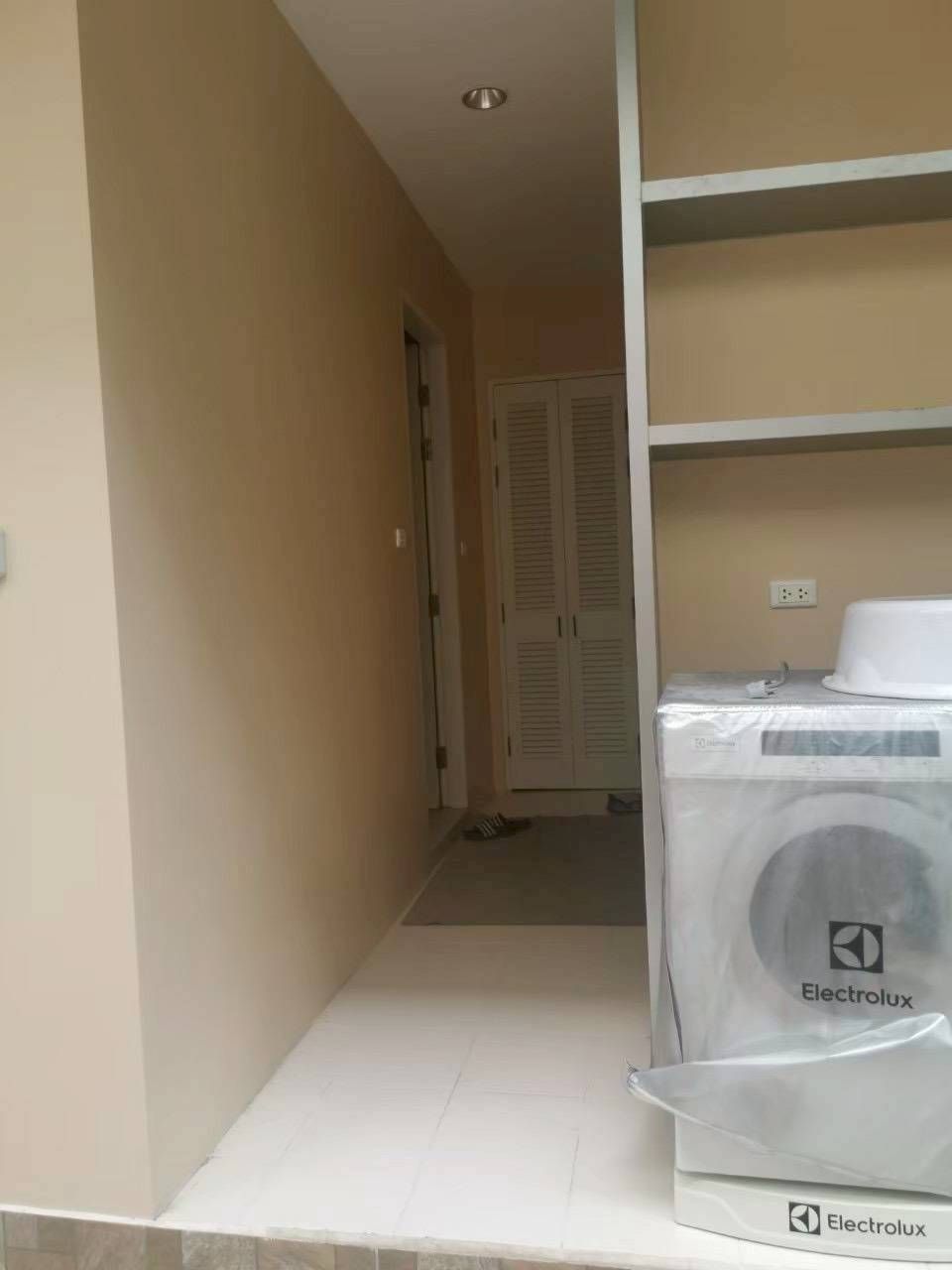 Narasiri Phatthanakan-Srinakarin - Image 10