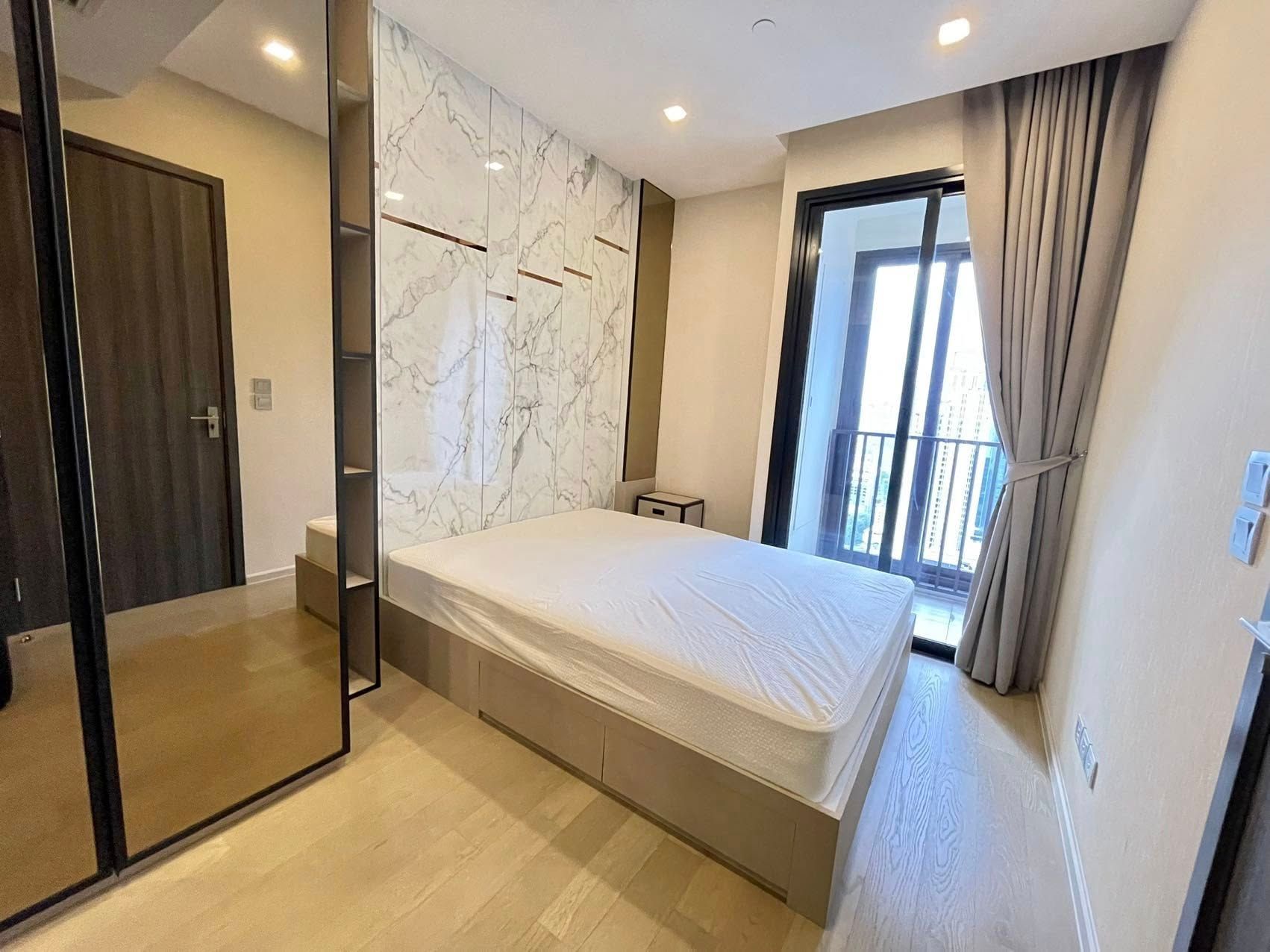 Ashton Asoke - Image 2