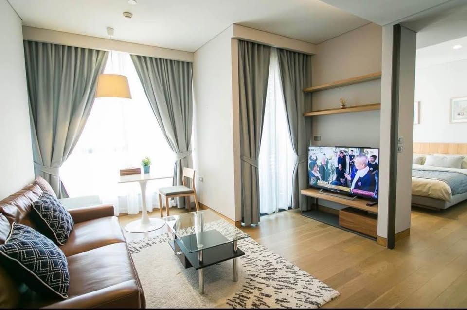 The Lumpini 24 - Image 1