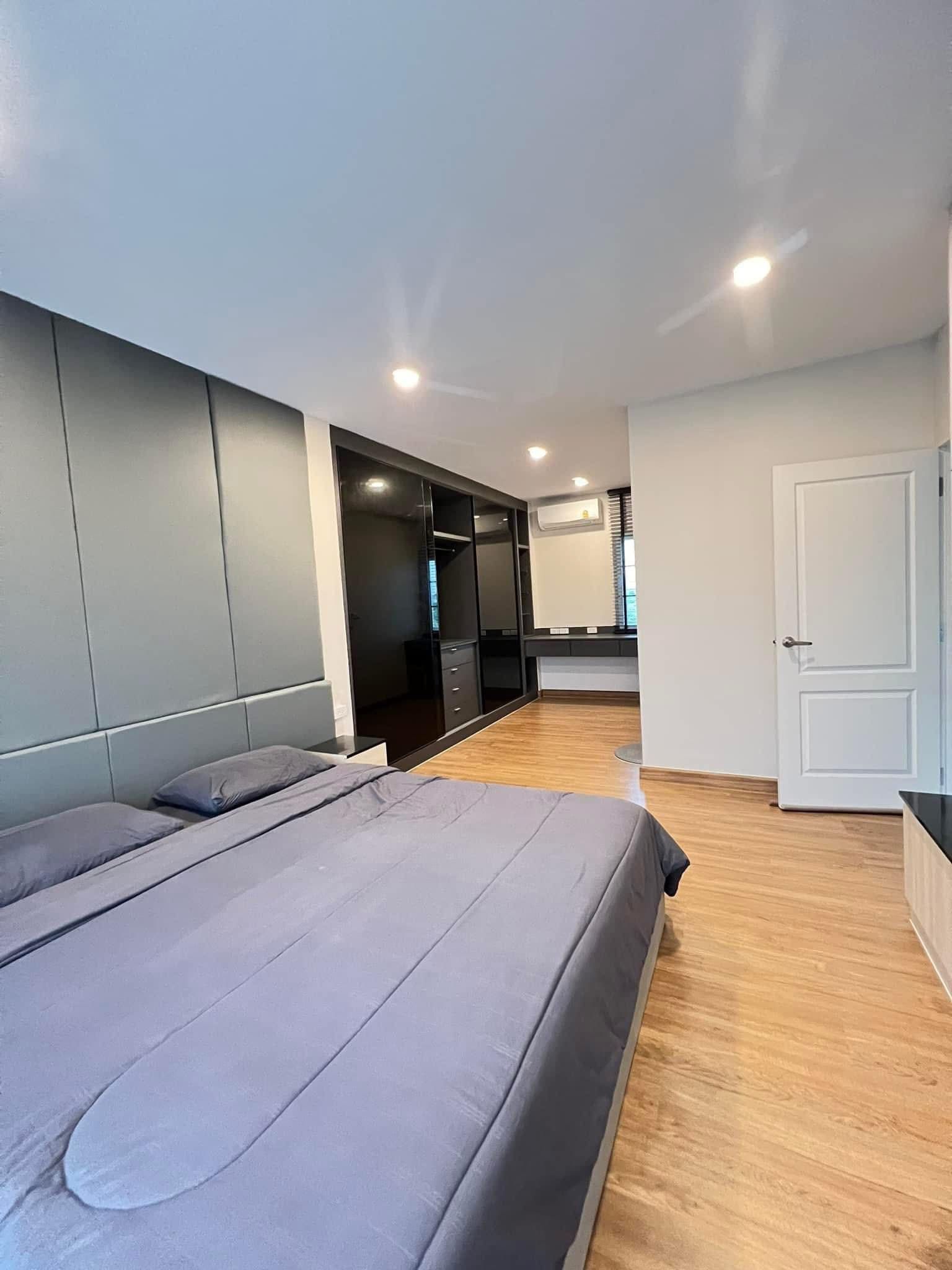 4 卧室 独立房屋 出租 在  - Image 11