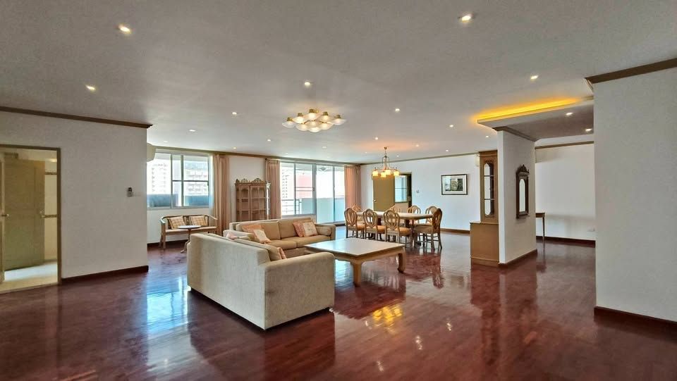 เอ็ม ทาวเวอร์ - Image 1