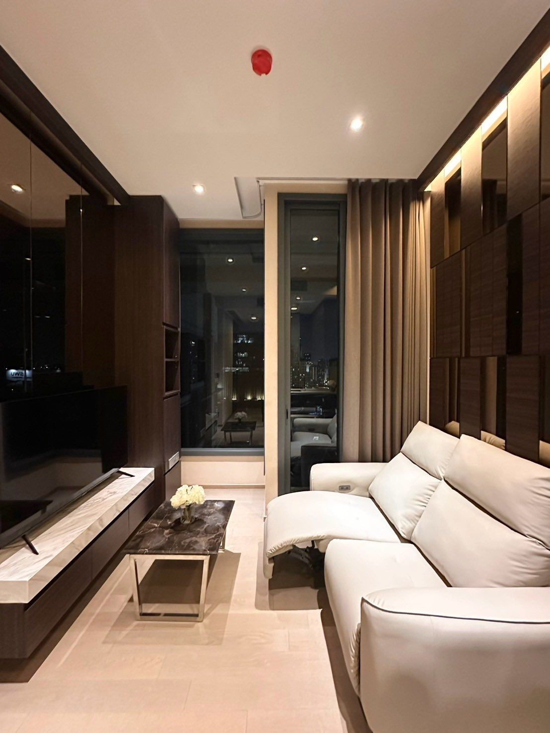 The ESSE Asoke - Image 2