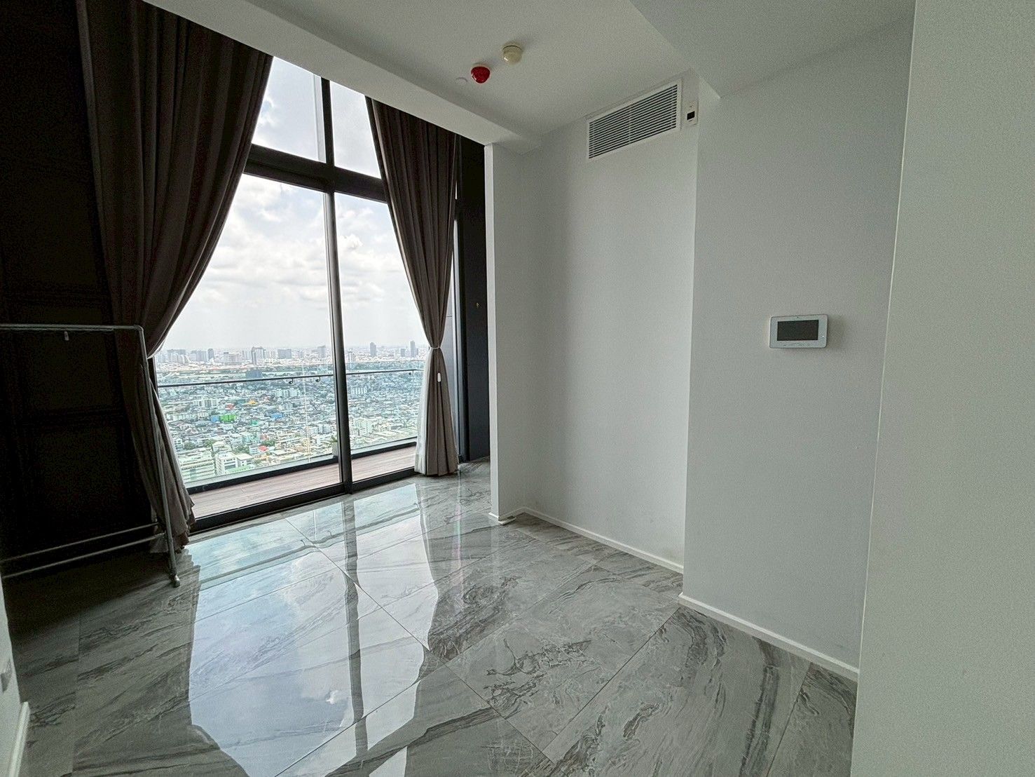 1 卧室 公寓 出售 在  - Image 1