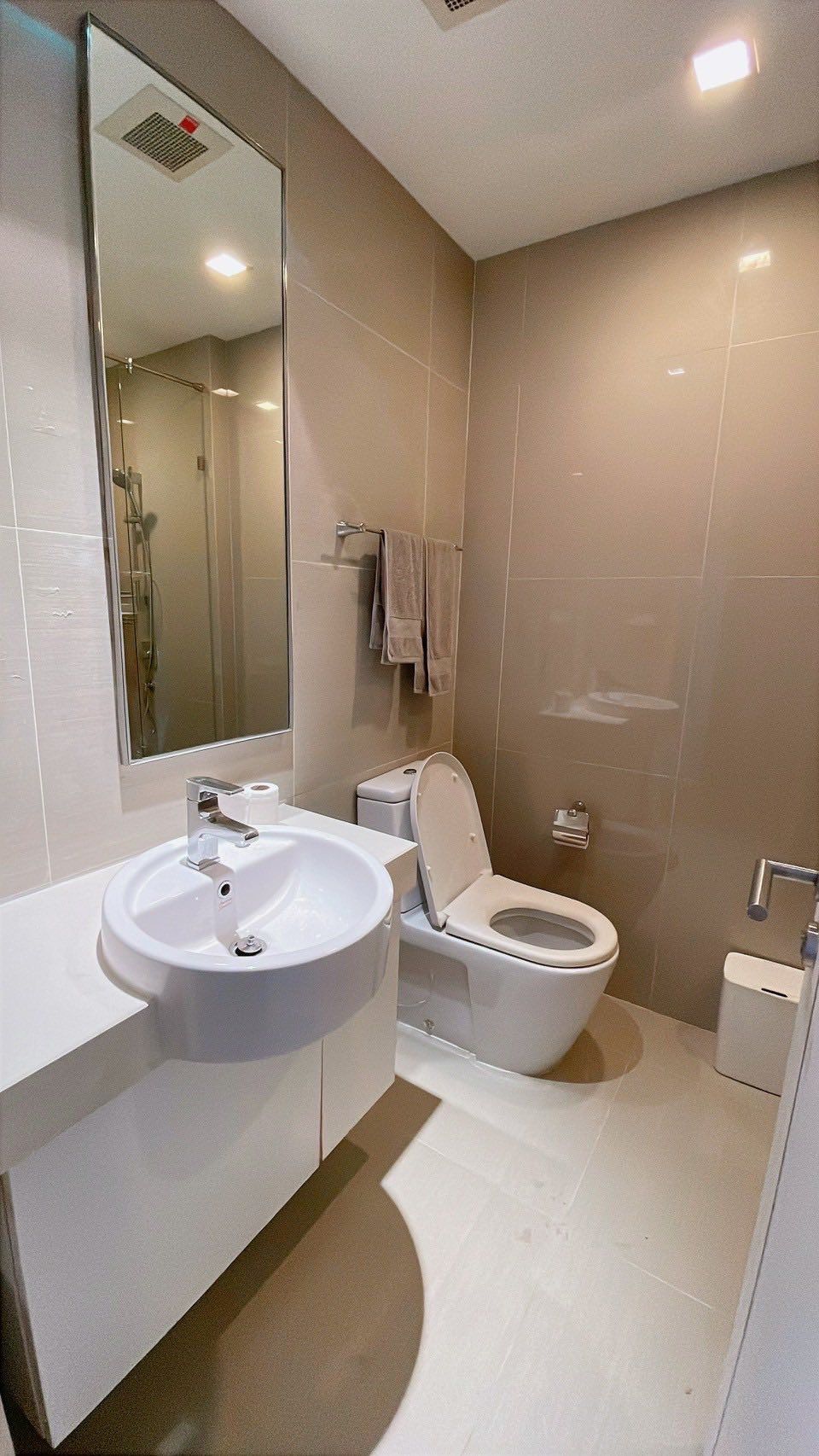 2 卧室 公寓 出租 在  - Image 25