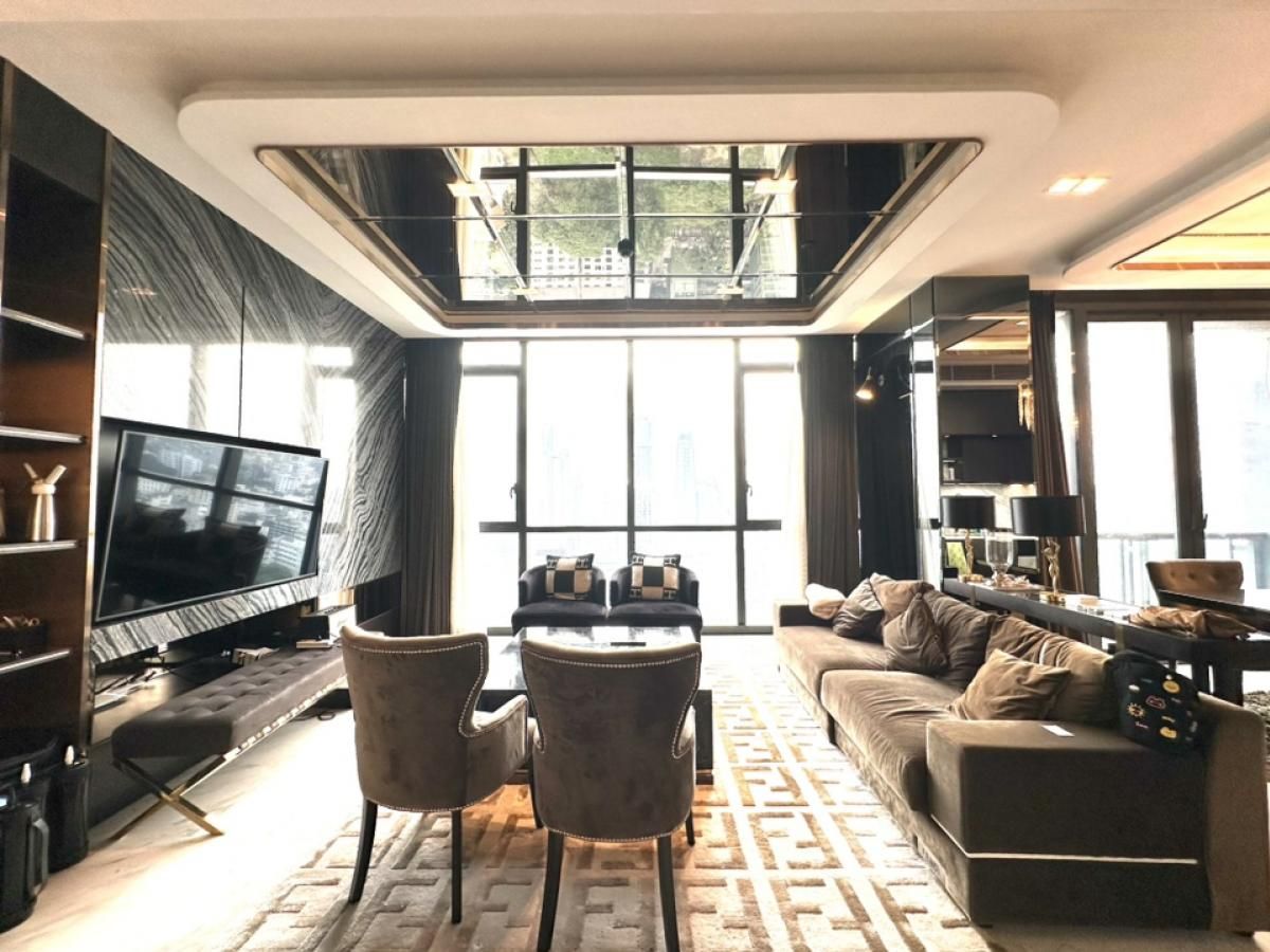 The Monument Thong Lo - Image 1