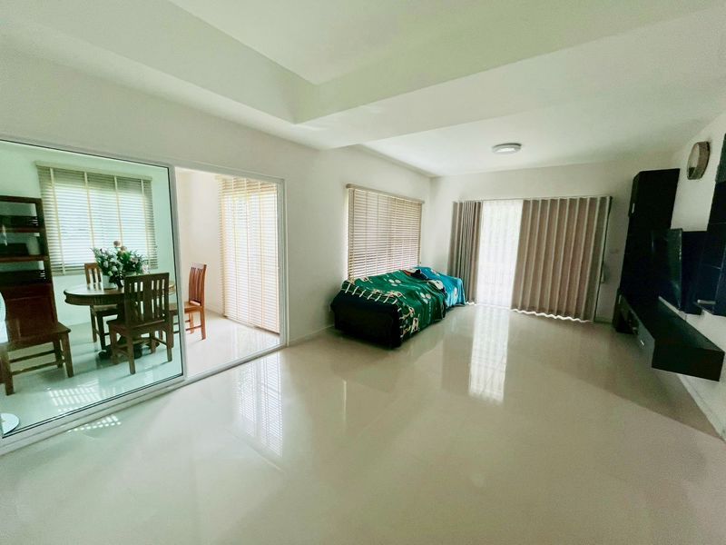 uploads/3efcf3ff-14c0-49cd-a97d-c18a86e0c28f/d2f53637-cd49-4d8f-b43c-e6595ec28e5e